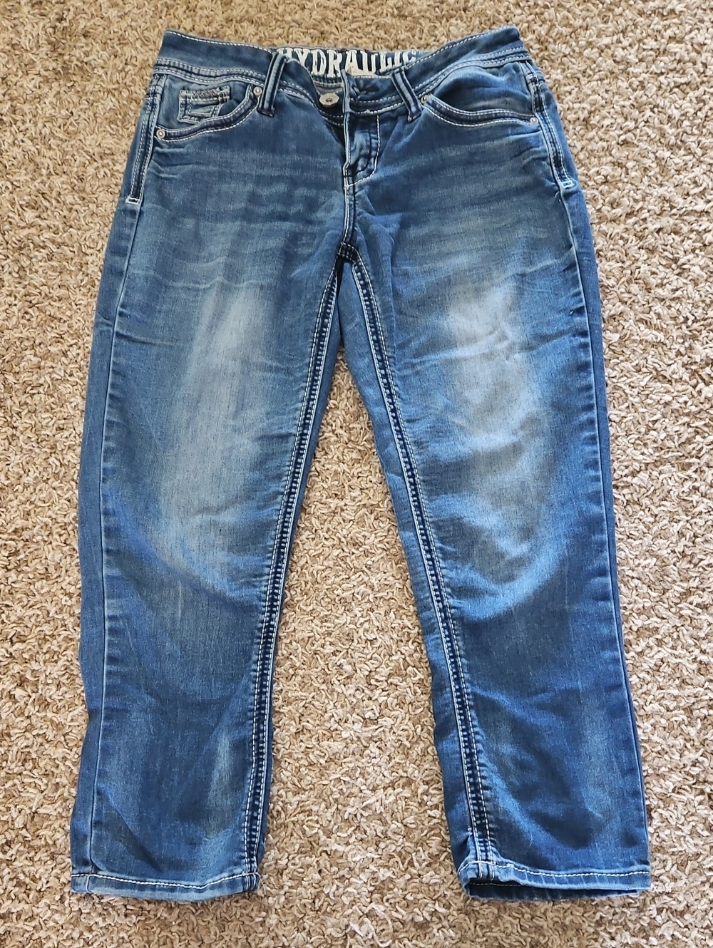 Hydraulic Faded Blue Capri Jeans